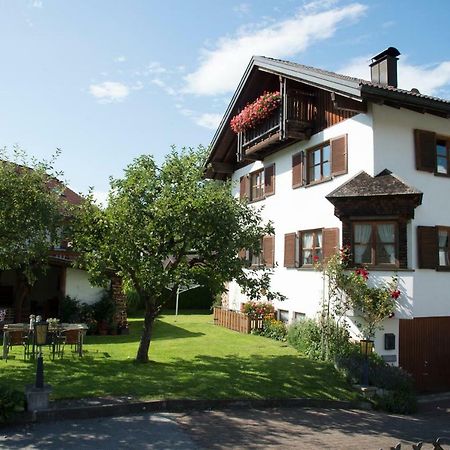 Ferienwohnung Haus Sonnenheim Frastanz Exterior foto